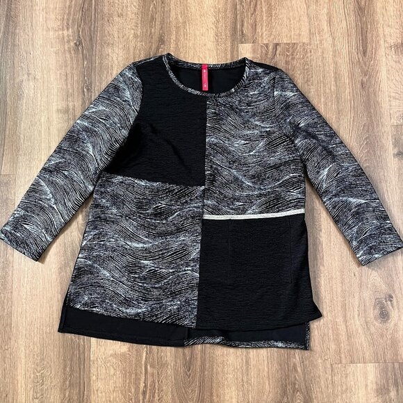 IC by Connie K Black Silver Mixed Media Tunic Top Sz S - Picture 2 of 12